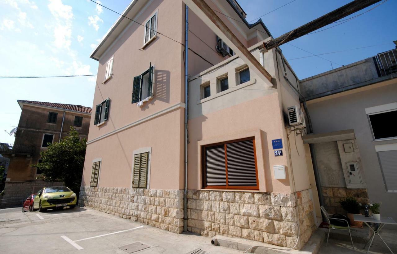 Studio Porta Split Exterior photo